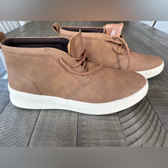 Izod - Palmer Chukka Memory Foam Boot/Sneaker Men’s Size 10 (NWT) - Picture 1 of 15